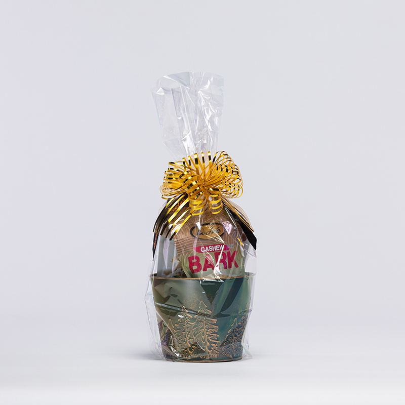 25-BDR-Christmas-048-GreenEmbossedTree-MD